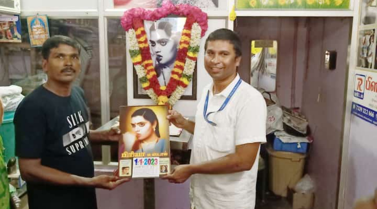 Silk Smitha Xxx Video - Tamil Nadu tea seller celebrates Silk Smitha's birth anniversary by giving  gifts to sanitation workers | Cities News,The Indian Express