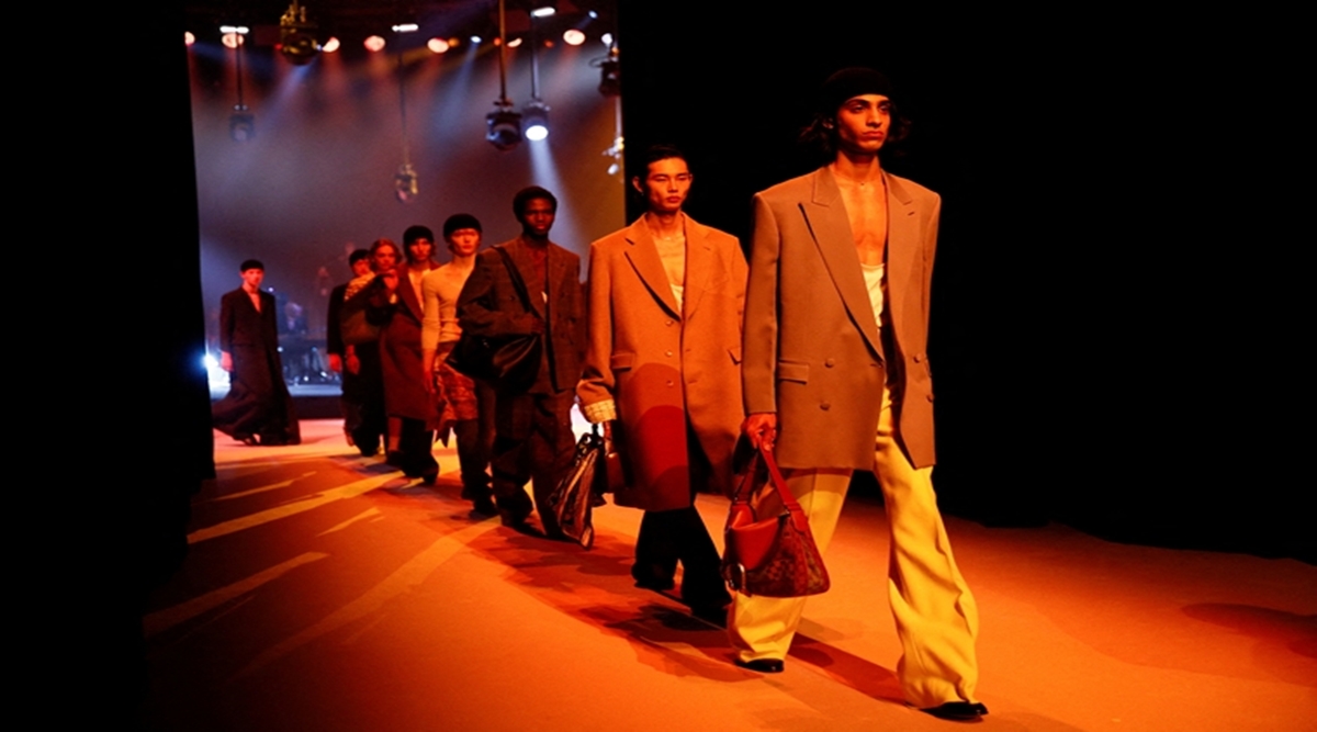 Gucci hits runway as fashion world awaits new designer | Fashion News ...
