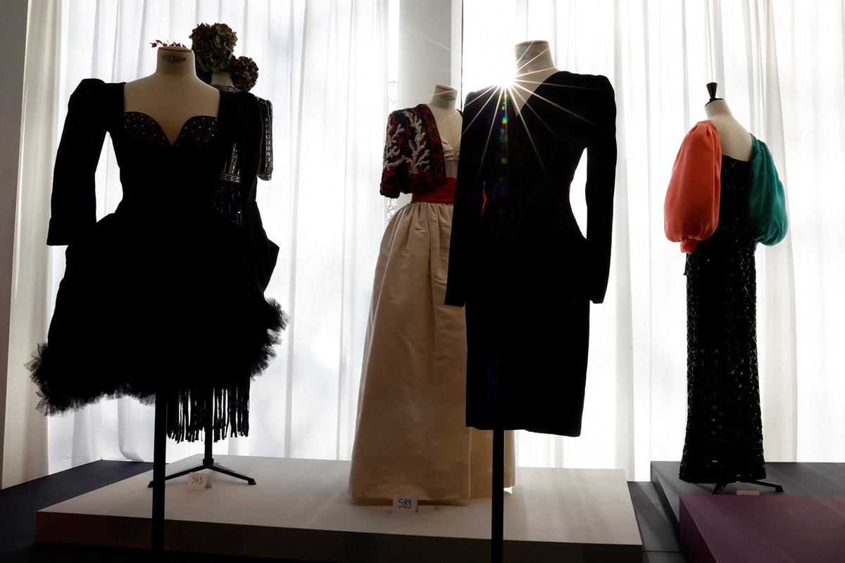 A glamourous Parisian’s haute couture wardrobe goes up for auction at ...