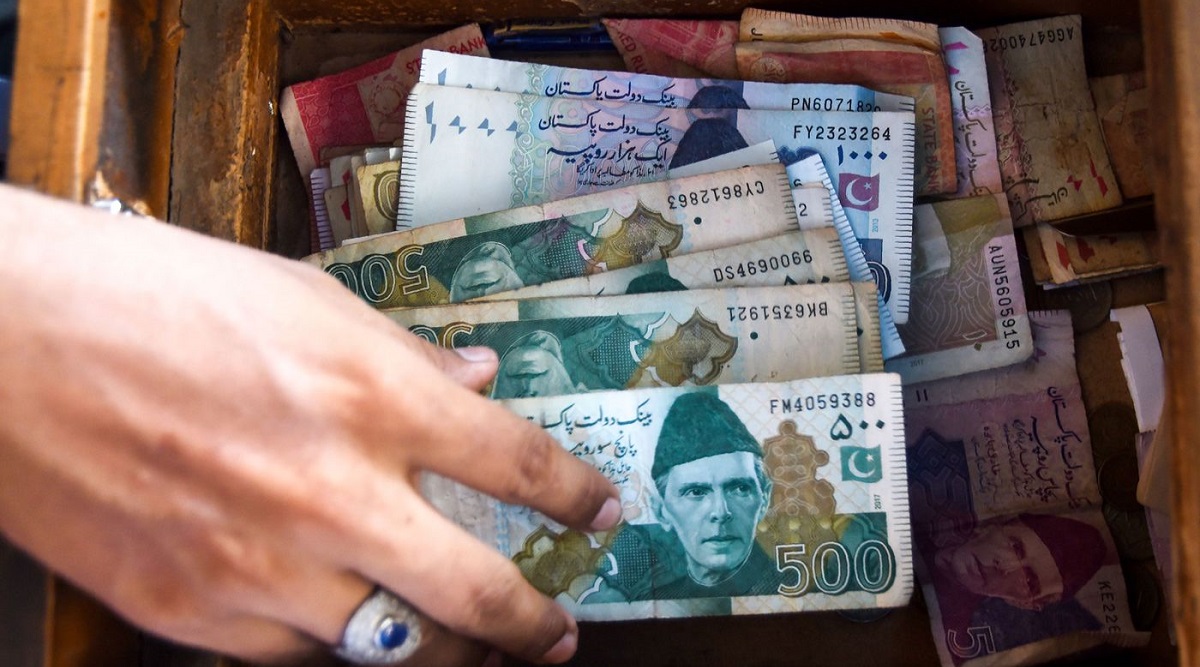 Pakistan Rupee Slumps To Record As IMF Bailout Urgency Grows | World ...