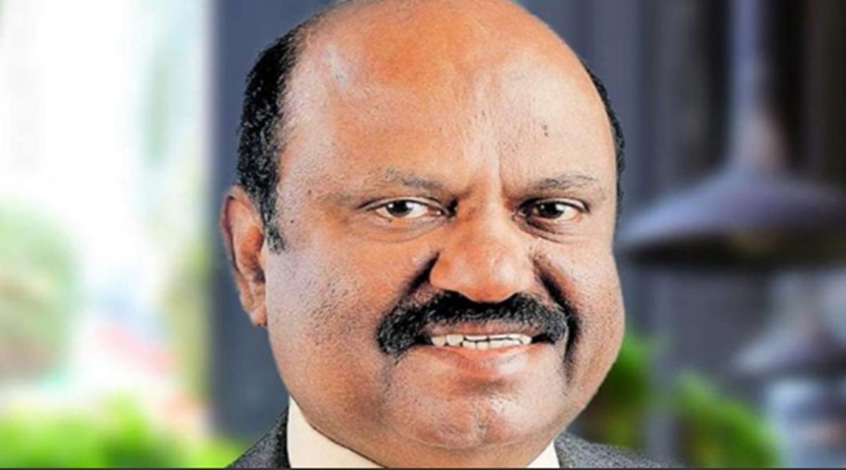 
Governor CV Ananda Bose met top govt officials at 
Raj Bhavan on Tuesday. (Express Photo)