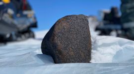 antarctica meteorite