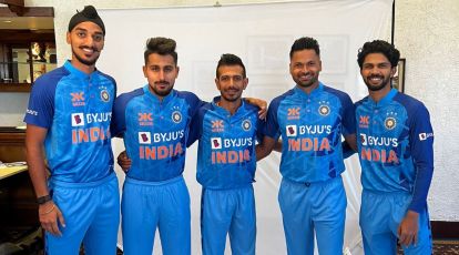 T20 World Cup on X: Here's what Sri Lanka Cricket will be wearing