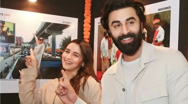 Ranbir Kapoor- Alia Bhatt- Mumbai Press Club