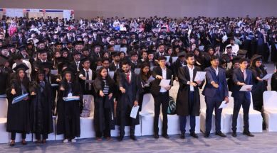 44% of the CA graduates were women