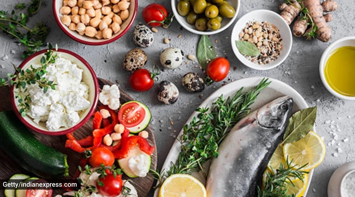 Does Mediterranean diet work in diabetes, for weight loss, constipation?