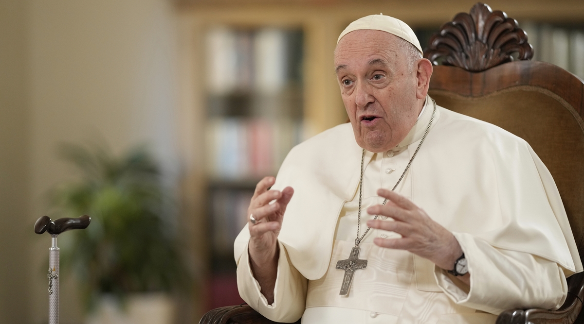 Porto mus råolie Pope Francis says homosexuality not a crime, calls on Catholic bishops to  welcome LGBTQ people into the church | World News,The Indian Express