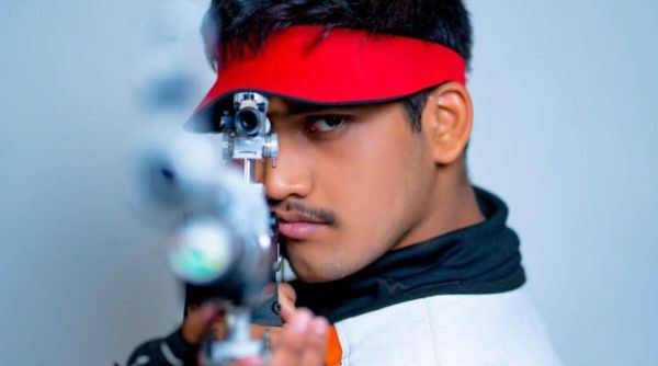 rudrankksh patil aims during World championships