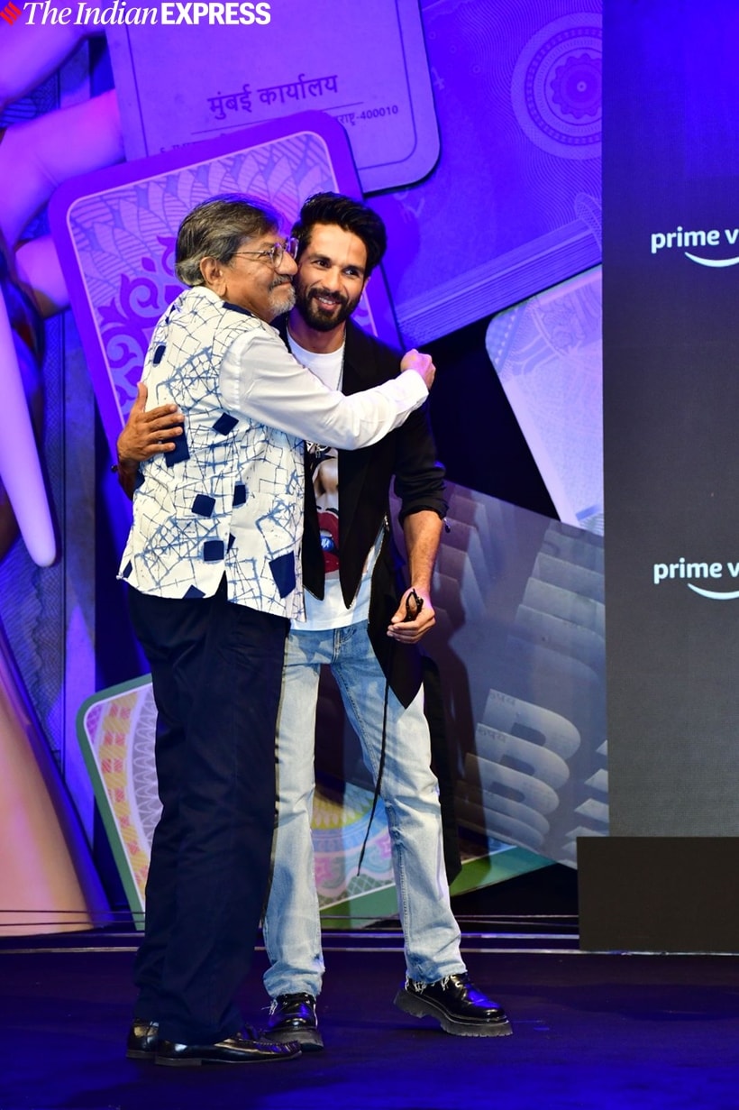 Shahid Kapoor’s Dashing Entry On A Bike For Farzi Trailer Launch ...