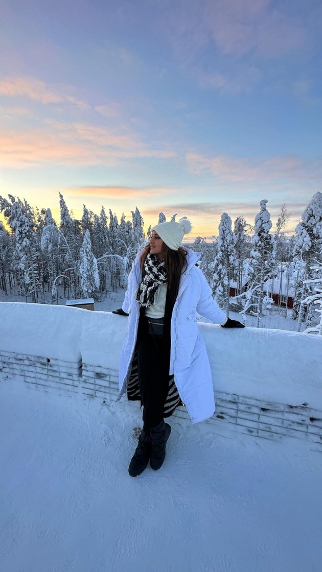 Inside Sonakshi Sinha s surreal And Snowy New Year Vacation In inside-sonakshi-sinha-s-surreal-and-snowy-new-year-vacation-in