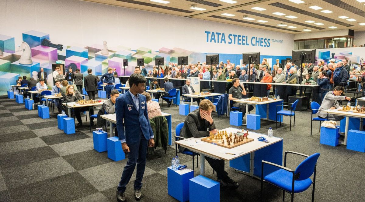 Tata Steel Chess 2011 - Magnus Carlsen vs Anish Giri 