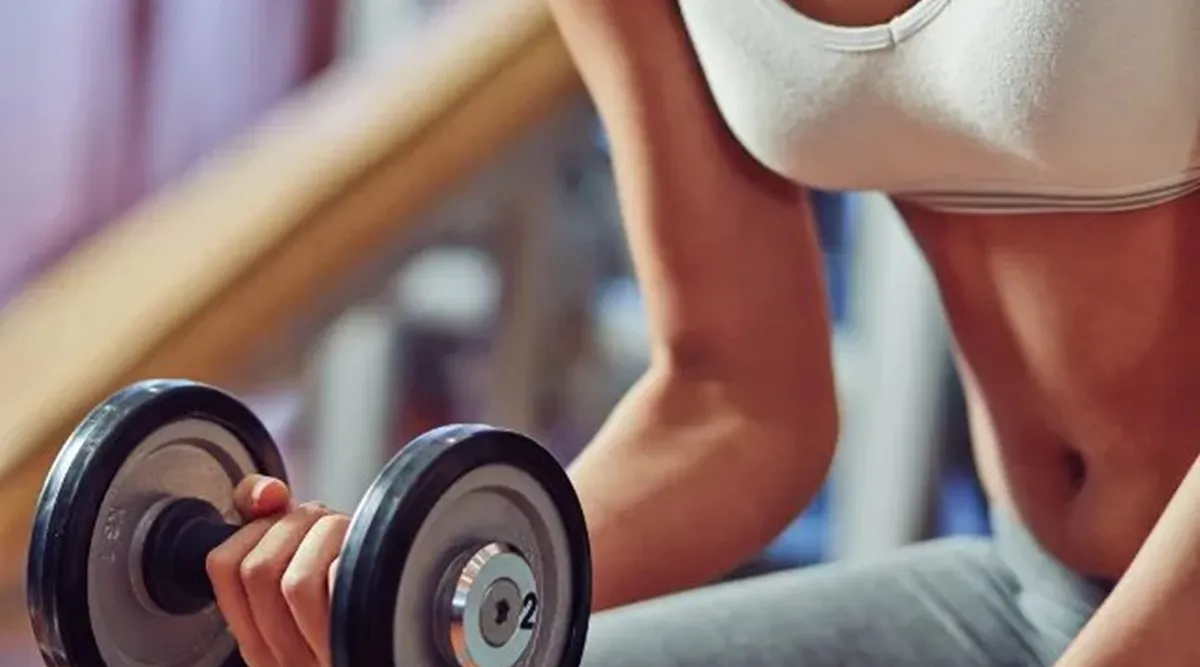 Women, here are five tips to keep in mind when lifting weights, according  to an expert
