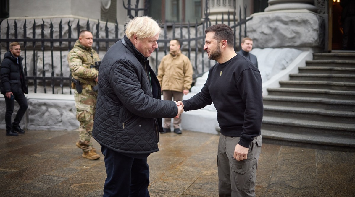 Boris Johnson with Volodymyr Zelenskyy (Twitter/@BorisJohnson)