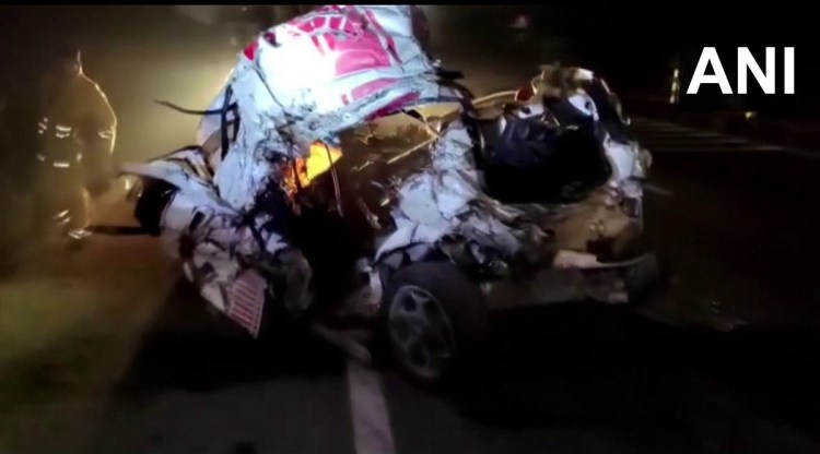 Chennai News Highlights: 5 of family killed as truck rams into car on ...