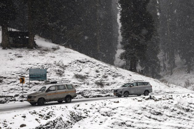 Temperatures plummet below zero degrees as Kashmir witnesses ‘Chilla-i ...