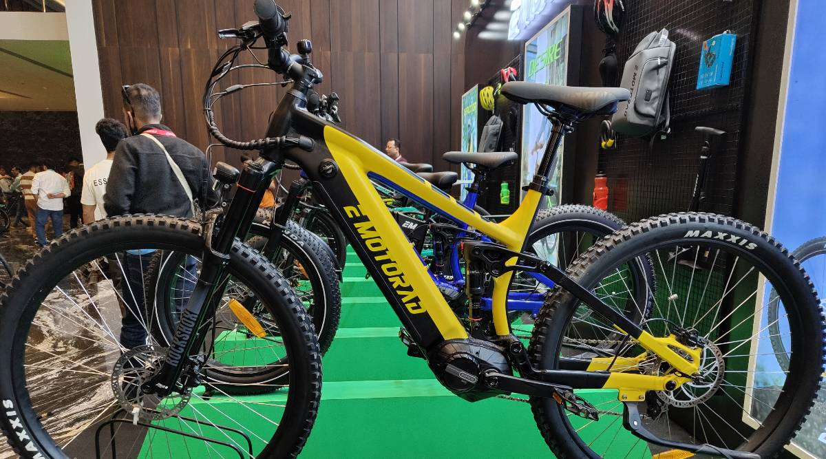 EMotorad Desert Eagle e-bike with over 100KMs of range (Image credit: Vivek Umashankar / Indian Express)