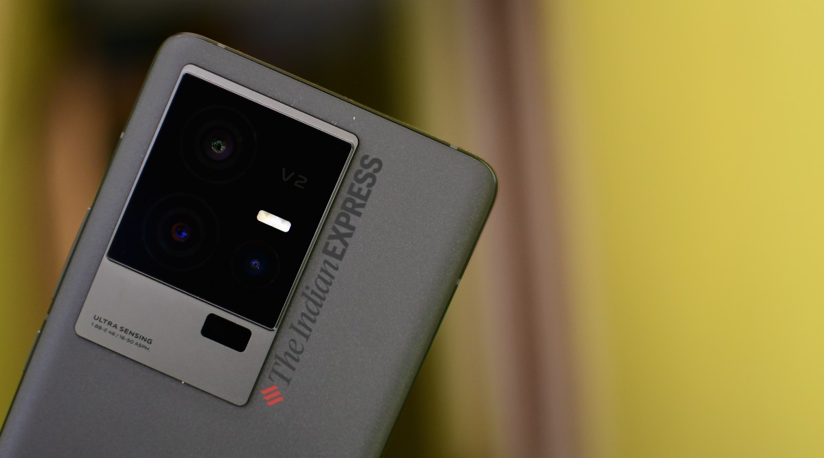 iQOO 11 with Snapdragon 8 Gen 2 is now official in India (Image credit: Vivek Umashankar / Indian Express)