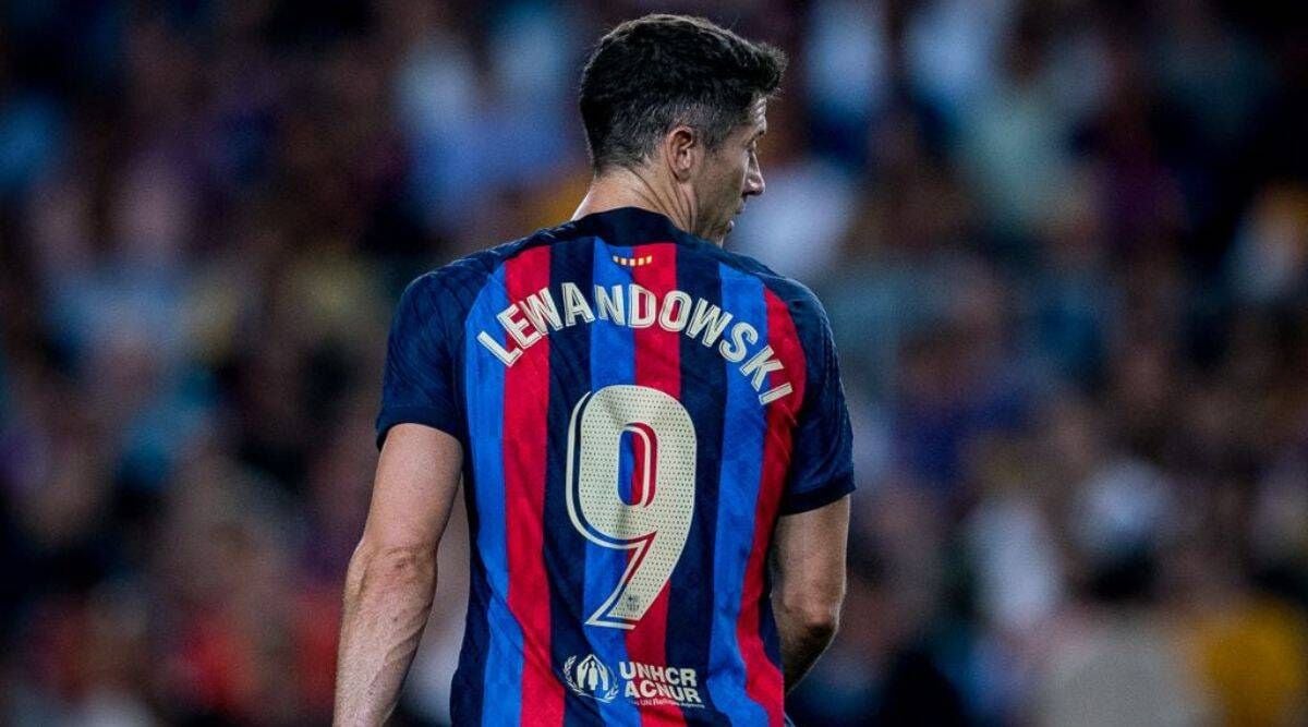 Lewandowski Gets No. 9 Barcelona Shirt - Footy Headlines