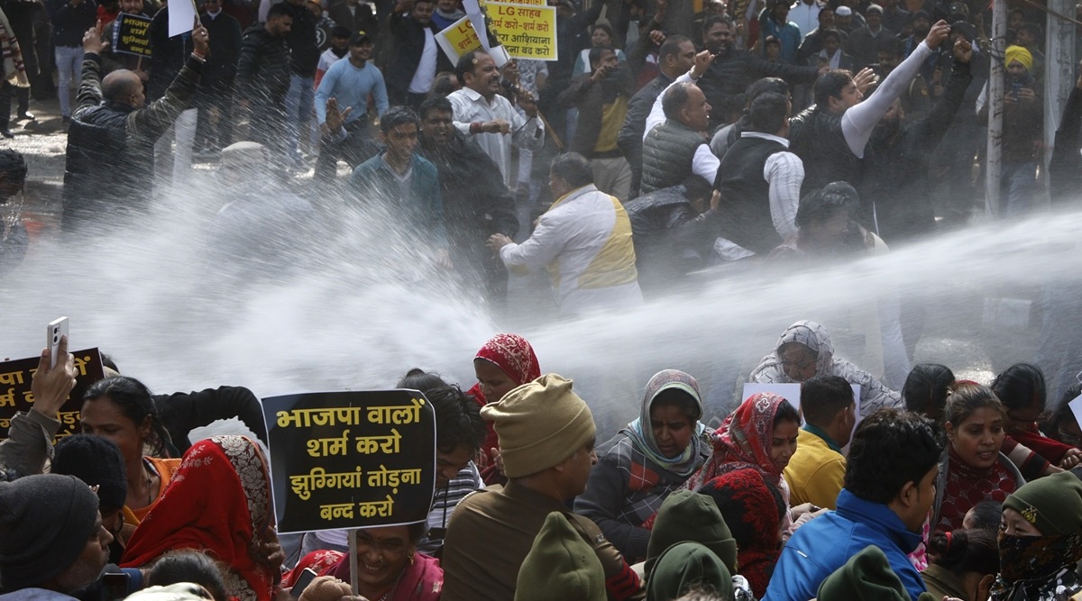 At Aap Protest Outside Bjp Hq Police Use Water Cannons Delhi News At Aap Protest Outside Bjp Hq Police Use Water Cannons Delhi News