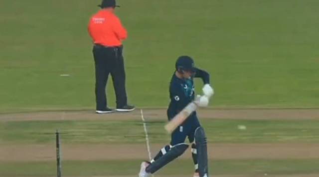 Umpire Marais Erasmus standing at square leg. (Screengrab)