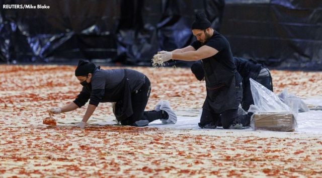 Pizza hut makes world’s biggest pizza,