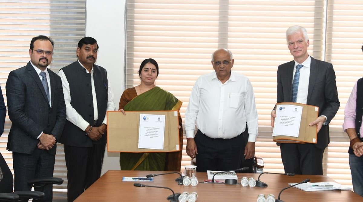 State signs deal with OECD to hold PISA test for govt school students ...