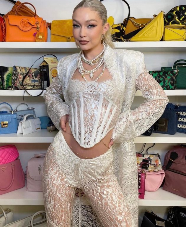 gigi hadid fashion moments
