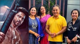 Kamal Haasan watches Pathaan with Suhasini, Shobana, and Jayashree