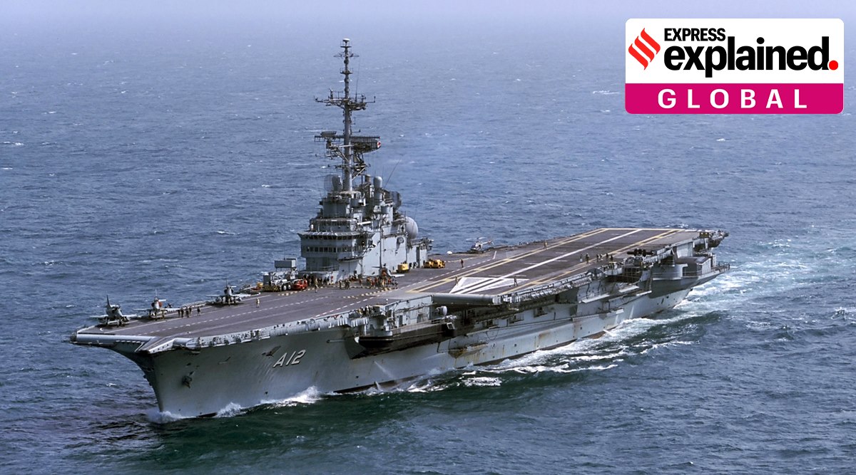 The NAe Sao Paulo was a 32,000 ton aircraft carrier with a flight deck of 870 feet and used the CATOBAR system for takeoffs. It could carry up to 22 jets and 27 helicopters. (Source: Wikimedia Commons)
