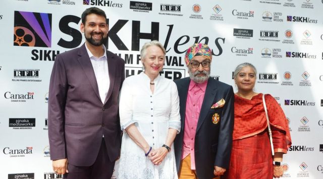 British Deputy High Commissioner on the Carpet with Sikhlens Officials. (Express Photo) 