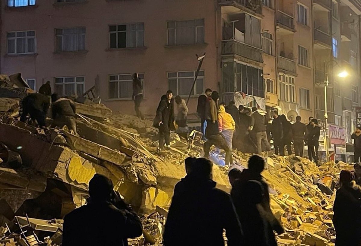 Turkey, Syria Earthquake Highlights: Death Toll Crosses 11,000; Erdogan ...