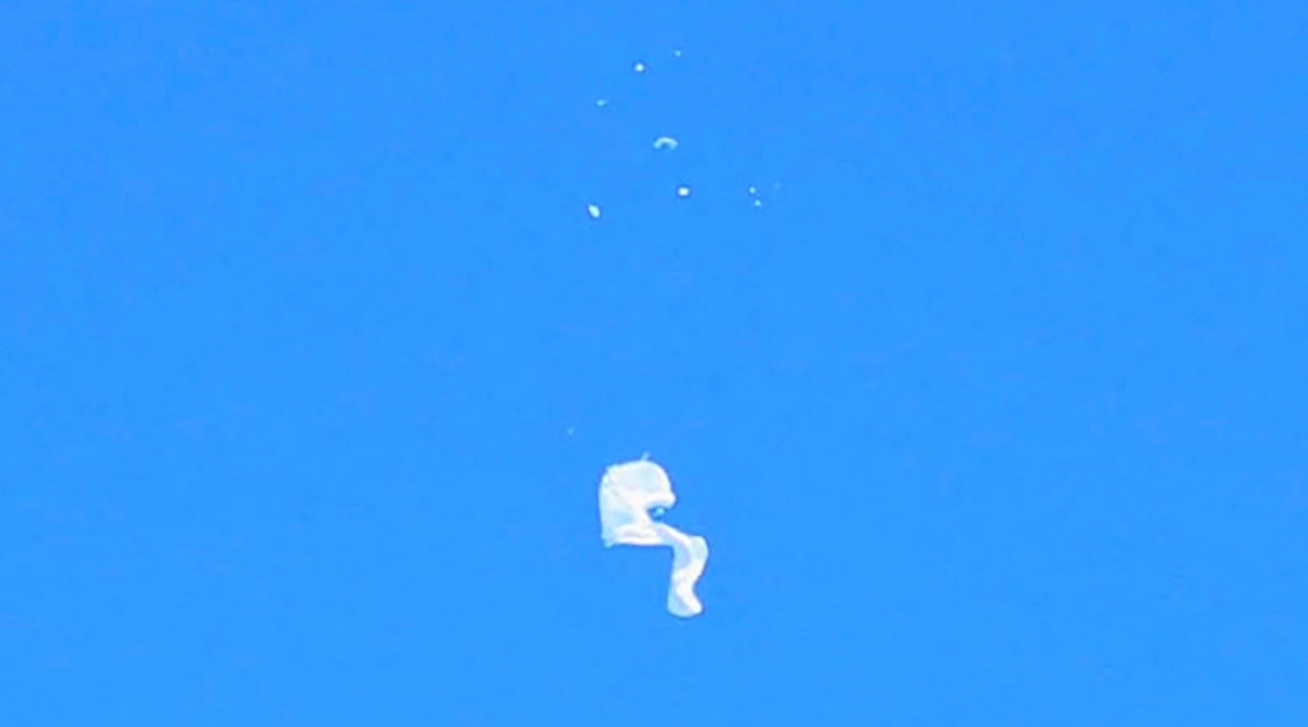 The remnants of the large balloon drift above the Atlantic Ocean, just off the coast of the Carolinas, February 4, 2023. (Travis Huffstetler Photography via AP)
