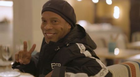 Barcelona superstar Ronaldinho set to return to football in Gerard Pique&...