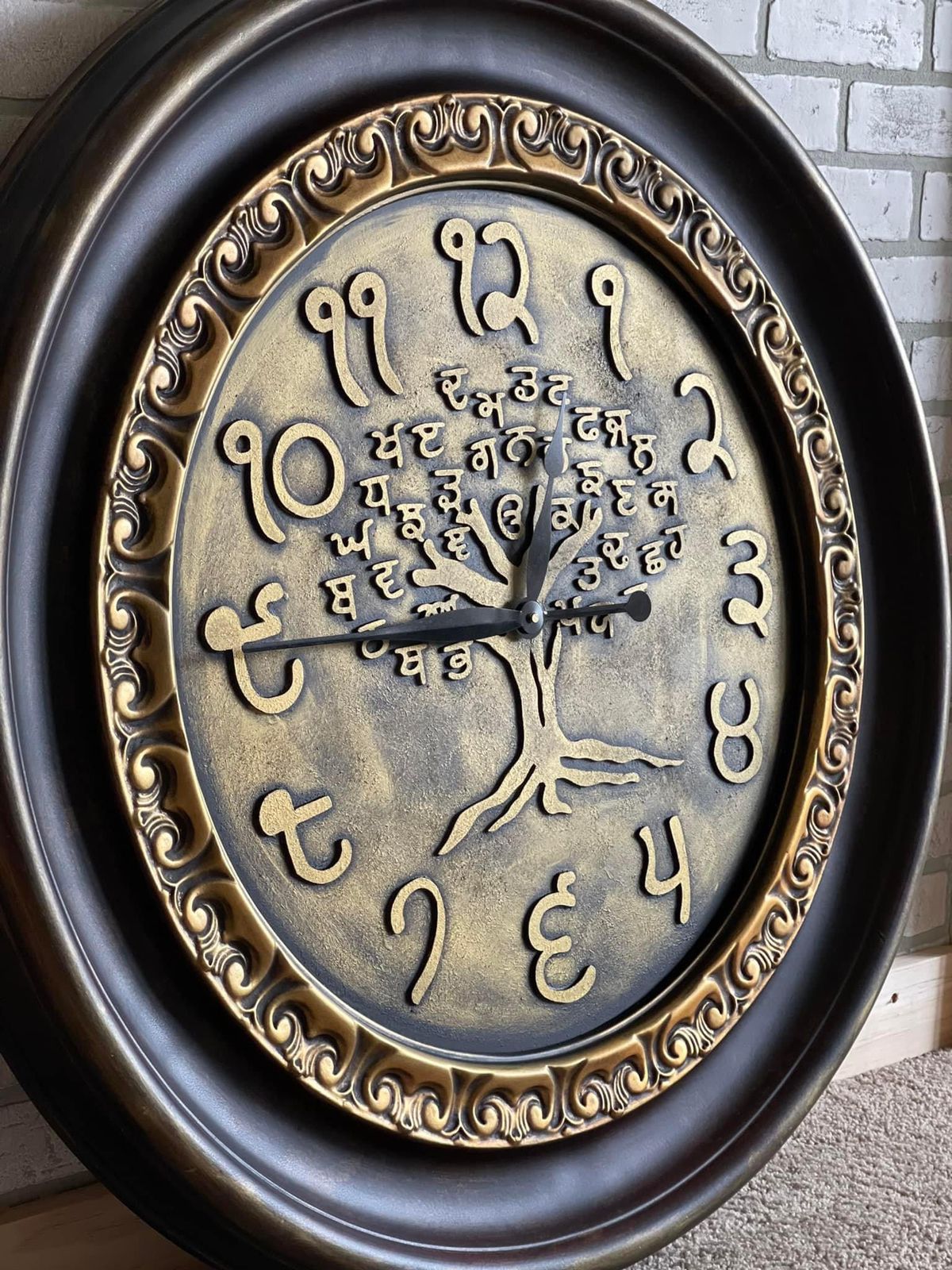 Meet the sculptor whose Gurmukhi on artworks is taking ‘maaboli