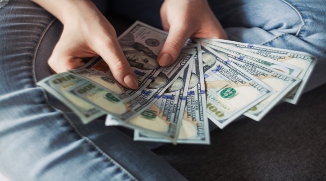 Study abroad: Online money transfer