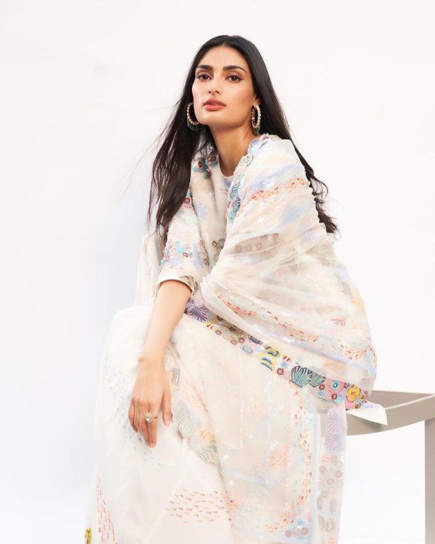 A look at Athiya Shetty’s glam ethnic outfits | Lifestyle Gallery News ...