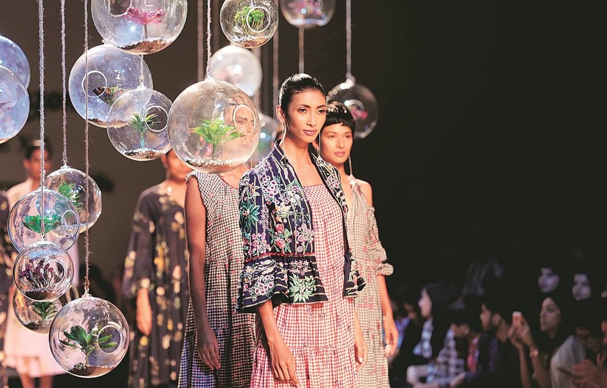 Models walk the ramp with fashion Designer Payal Prtap's colletion during Show. Express Photo By amit Mehra 13 octoberv 2017