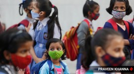 EWS students free textbooks, uniforms Delhi HC Delhi Govt