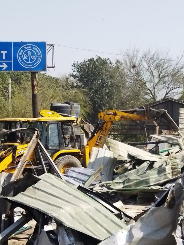 Houses turned to rubble, DDA conducts demolition drive The Indian Express