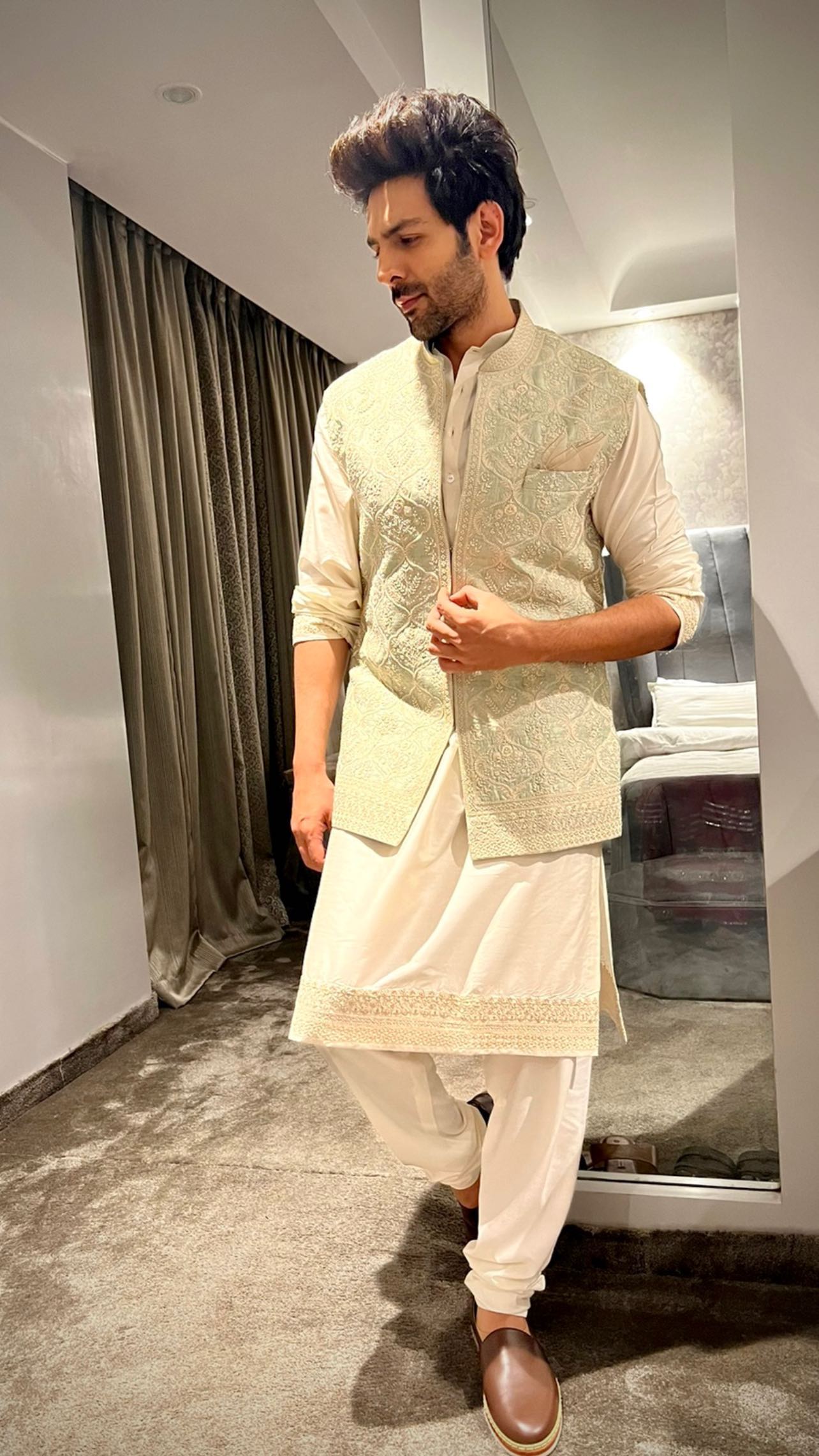 Kartik aryaan kurta online pajama