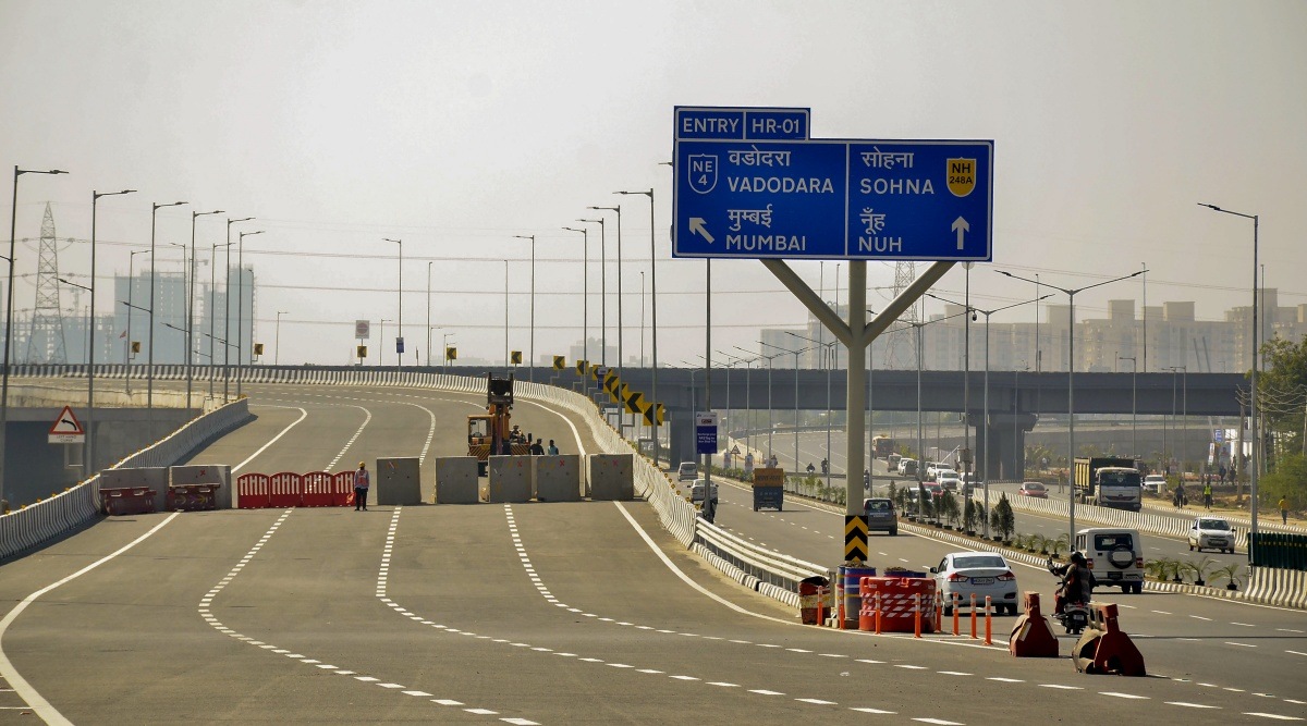 Speed Governors On Taxis Tourist Buses Render Delhi Mumbai Expressway Useless Taxi Union