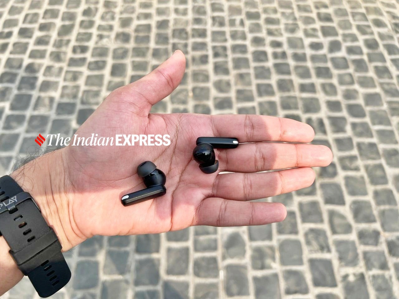 flexnest flexdubs anc under 3000 earbuds review 1