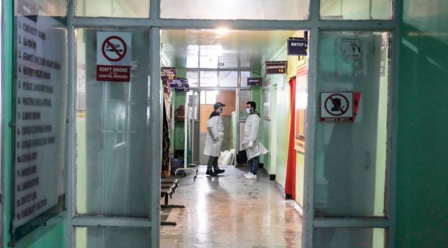 Resident doctors at Delhi’s Kasturba Hospital have written a letter to the medical superintendent saying that if their salary is not disbursed in two days, they will go on strike from Saturday. (Representational image for AP)