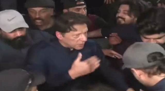 PEMRA said running any such material was a sheer violation of the authority's laws and judgments of the apex court.
(Video screengrab/ PTIofficial/ Twitter)