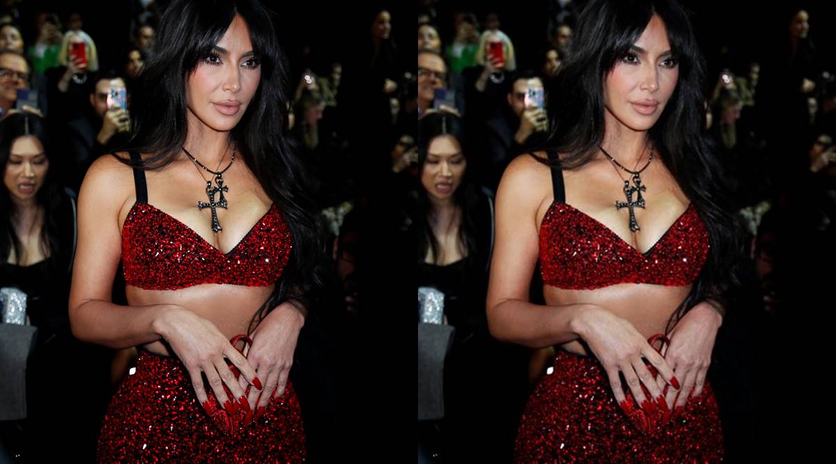 Kim Kardashian Bows With Dolce & Gabbana at Milan Fashion Show