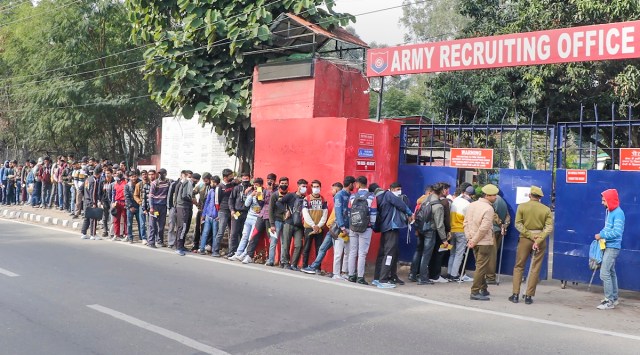 Candidates queue up to submit their documents ahead of 
an Agniveer recruitment rally, in Jammu on Friday.  PTI 