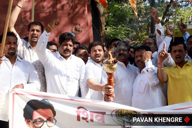 shiv sena supporters pune