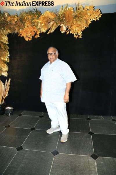 বিভিএসএন প্রসাদ রাম চরণের জন্মদিনের অনুষ্ঠানে যোগ দিয়েছিলেন