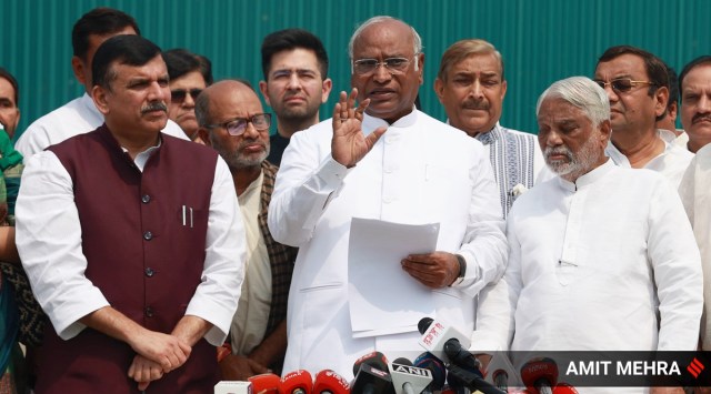 Dosti at Centre, dushmani in Delhi: AAP-Congress relationship in focus ...