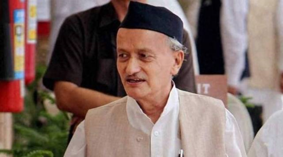 Stating that the governor should have questioned the (Shiv Sena) MLAs that they were in a "happy marriage" with the Congress and the NCP for three years and then suddenly what happened in a day that they wanted to go out of the alliance. (File)